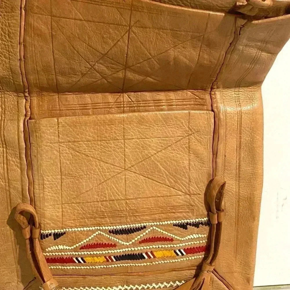 Handmade print embroidery leather shoulder bag - Picture 5 of 8